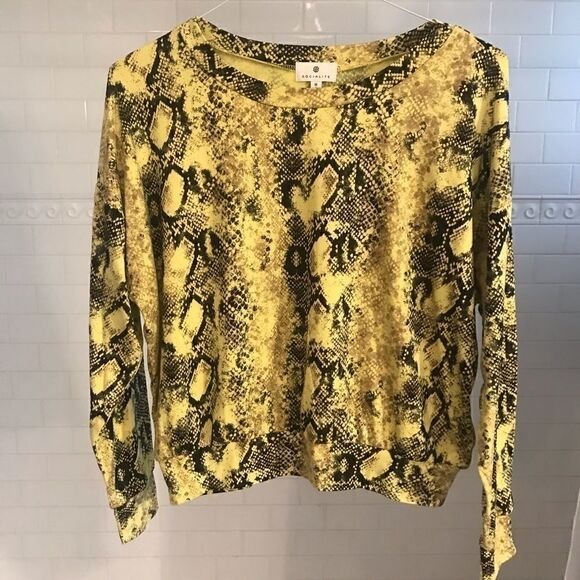 Women Socialite blouses size M - Picture 1 of 1